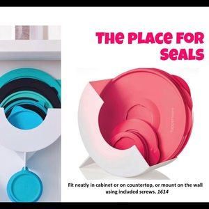 Tupperware place for the seals